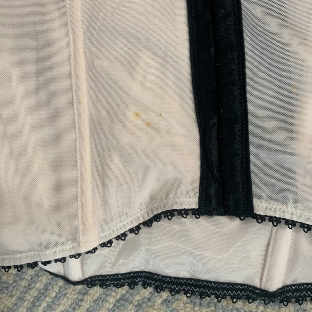 Corset tops - Picture 9 of 12